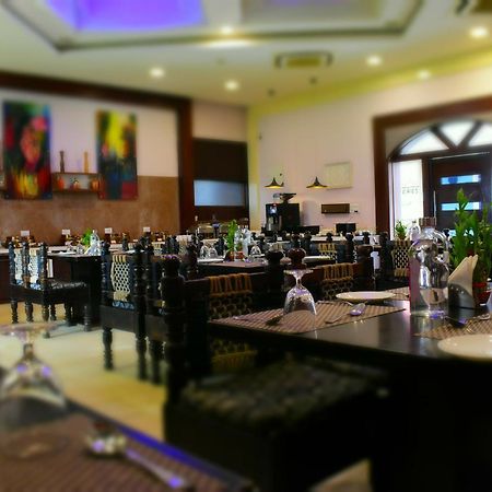 Regenta Resort Bhuj By Royal Orchid Hotels Limited Eksteriør bilde