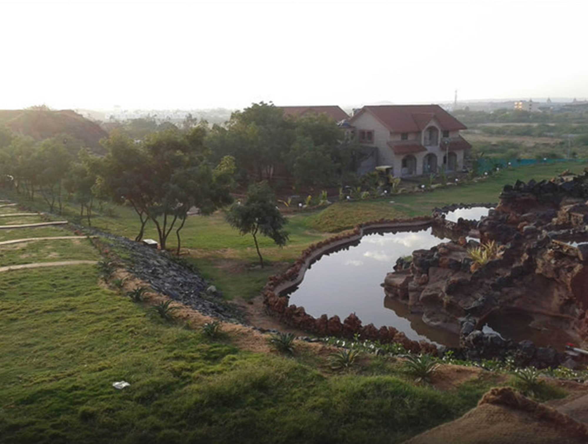 Regenta Resort Bhuj By Royal Orchid Hotels Limited Eksteriør bilde