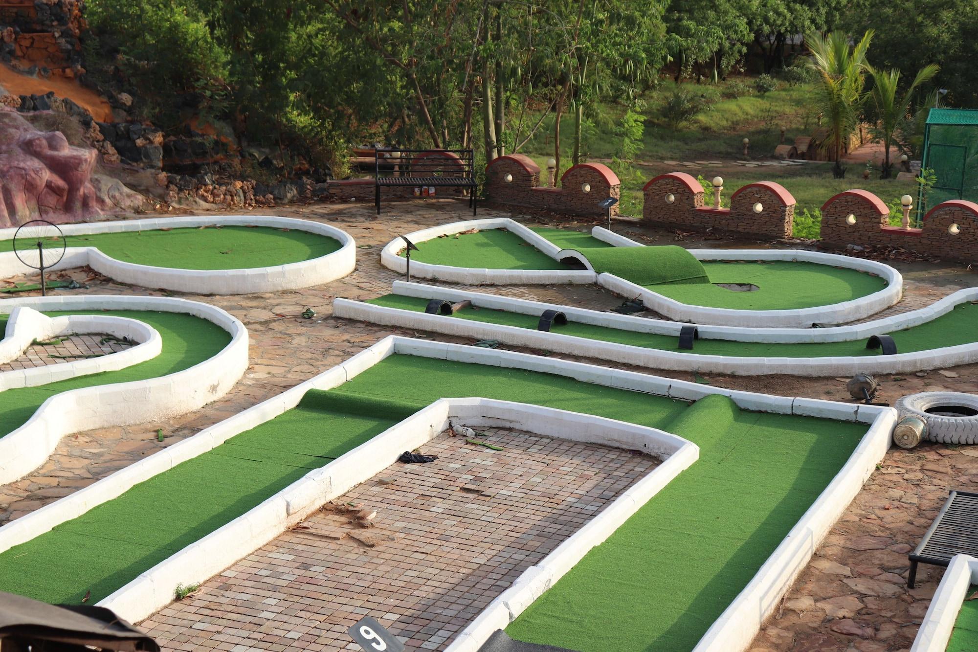 Regenta Resort Bhuj By Royal Orchid Hotels Limited Eksteriør bilde