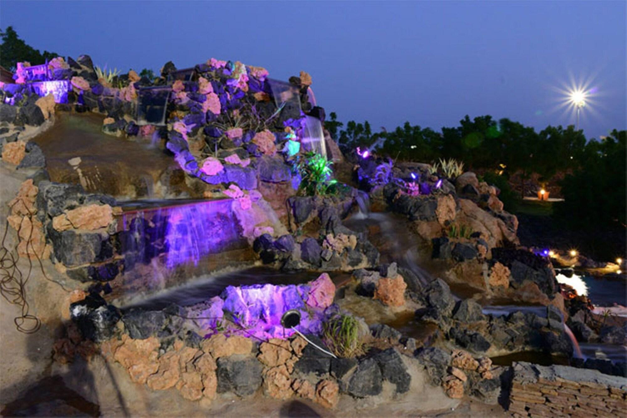 Regenta Resort Bhuj By Royal Orchid Hotels Limited Eksteriør bilde