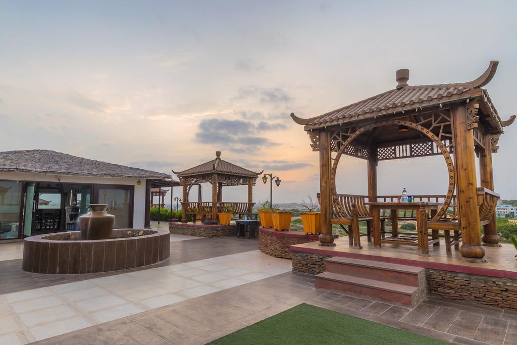Regenta Resort Bhuj By Royal Orchid Hotels Limited Eksteriør bilde