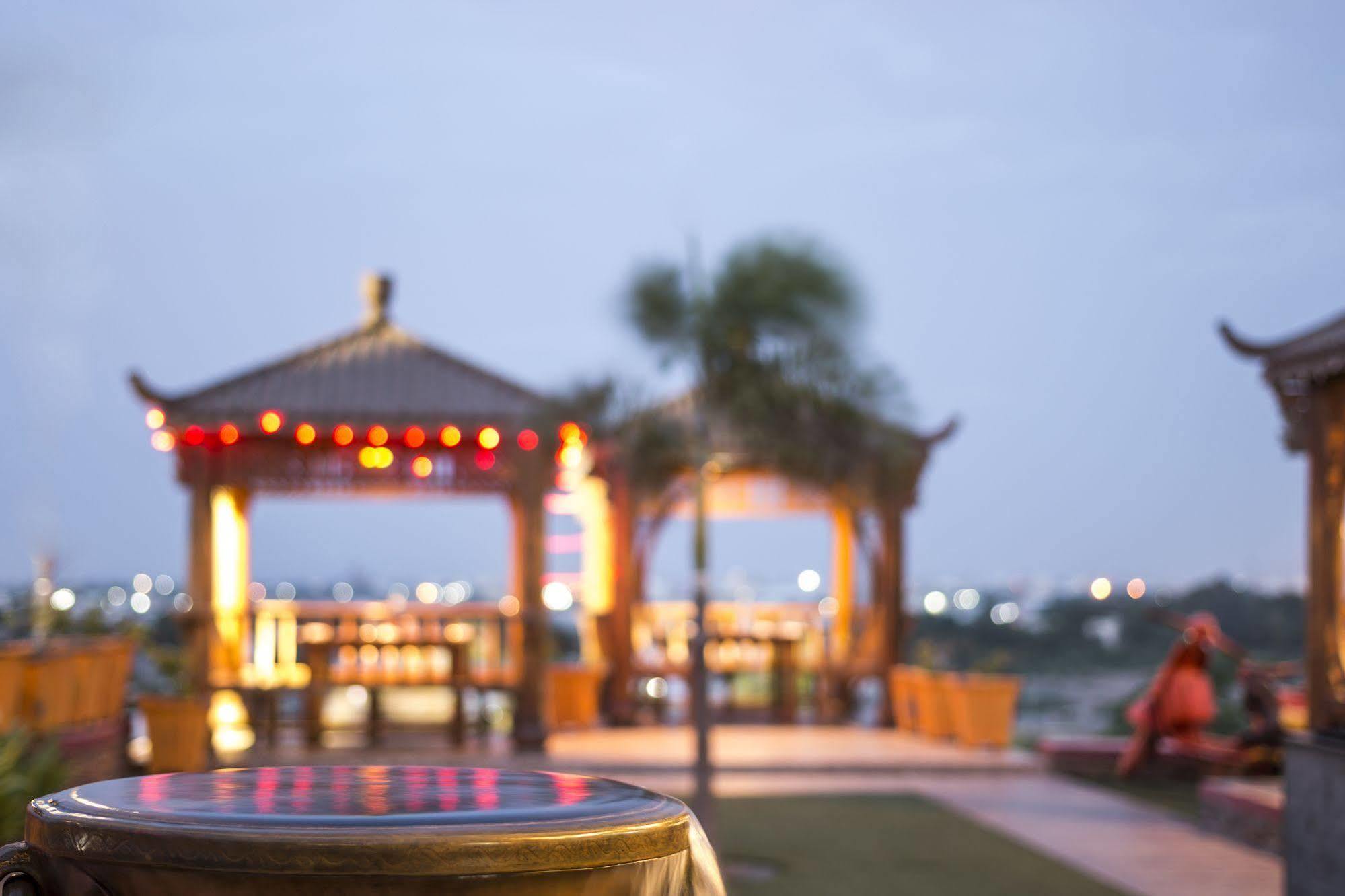 Regenta Resort Bhuj By Royal Orchid Hotels Limited Eksteriør bilde